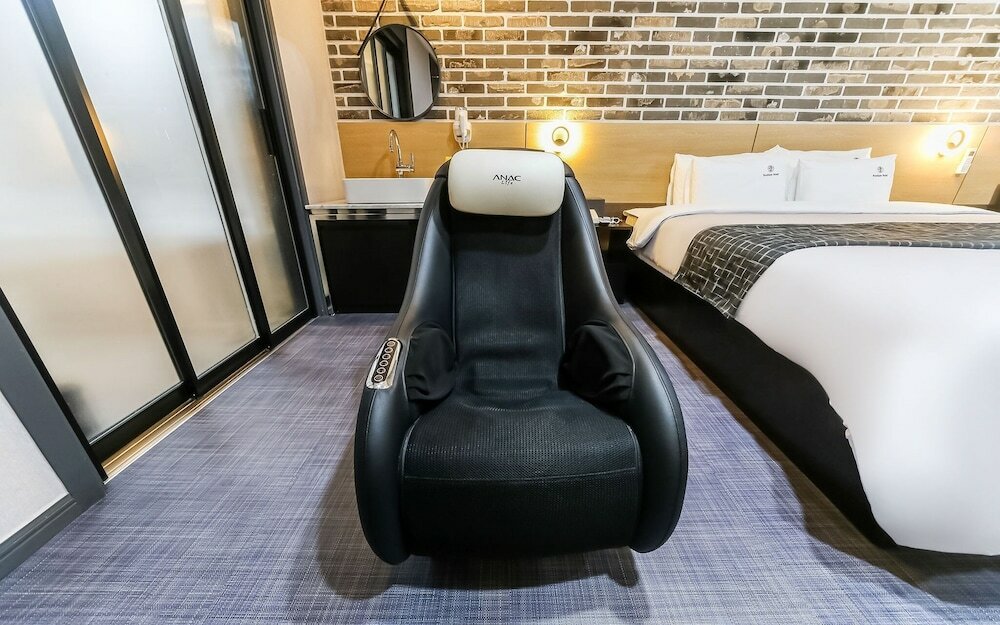 Фото Changwon Boutique Hotel Gung
