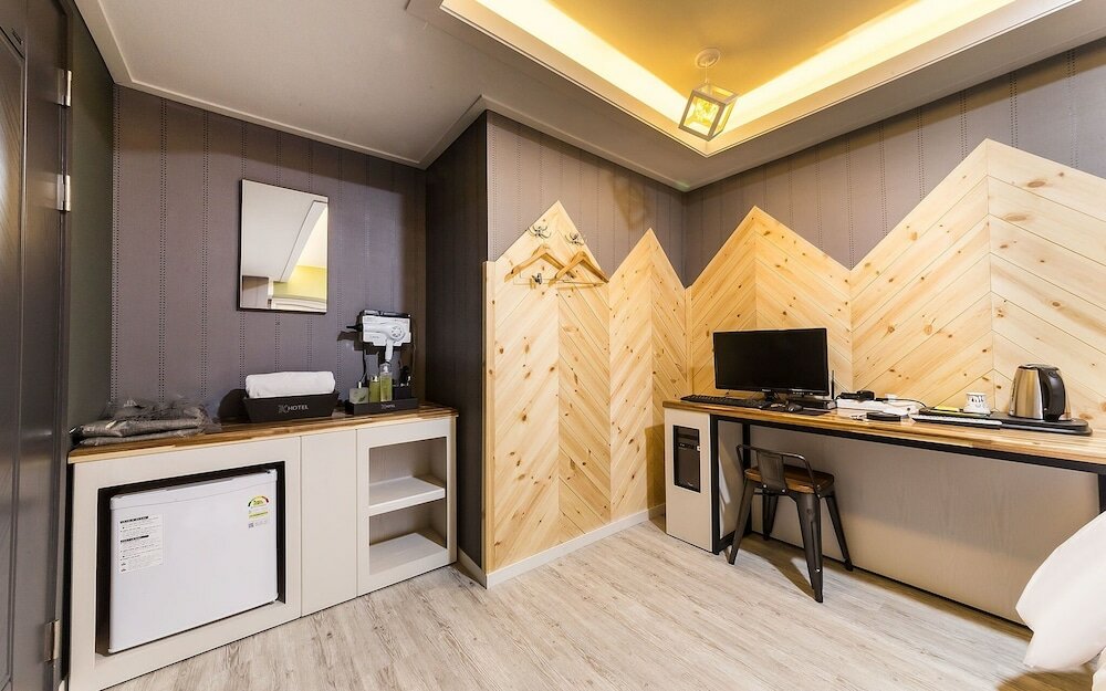 Фото Suwon Yeongtong K Hotel