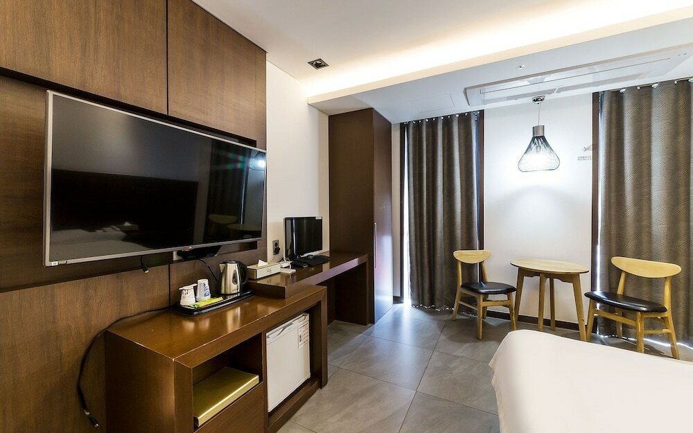 Фото Incheon Ali Suite Hotel