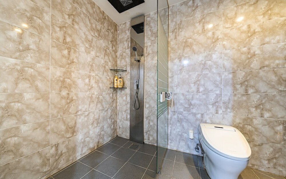 Фото Suwon Orsay Hotel