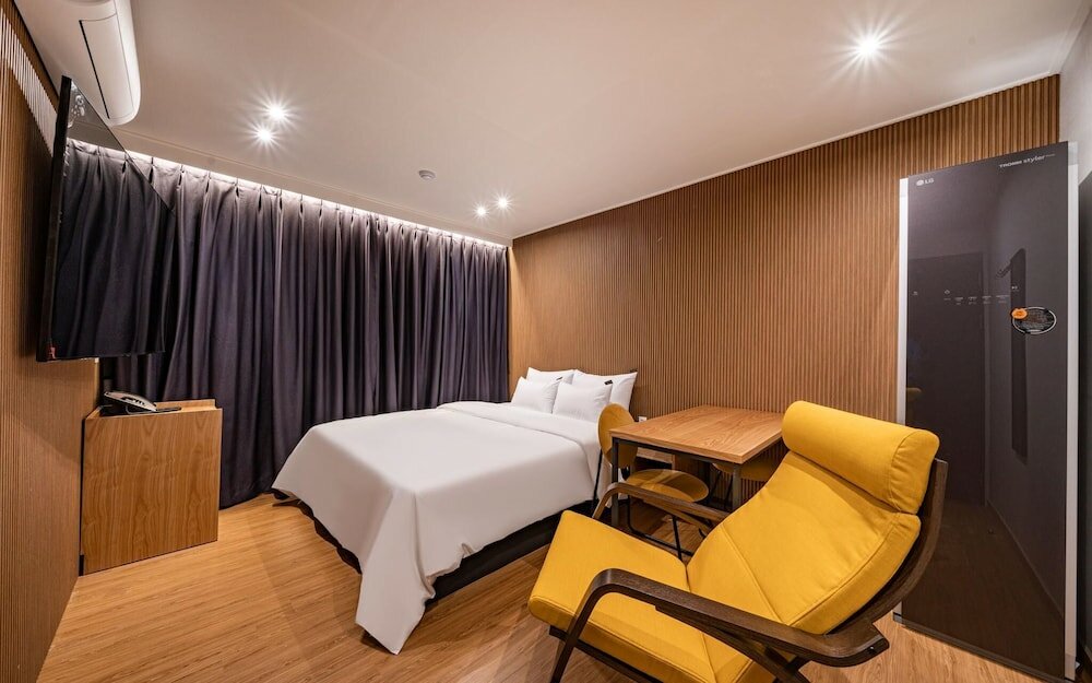 Фото Changwon Palyongdong Theme Motel