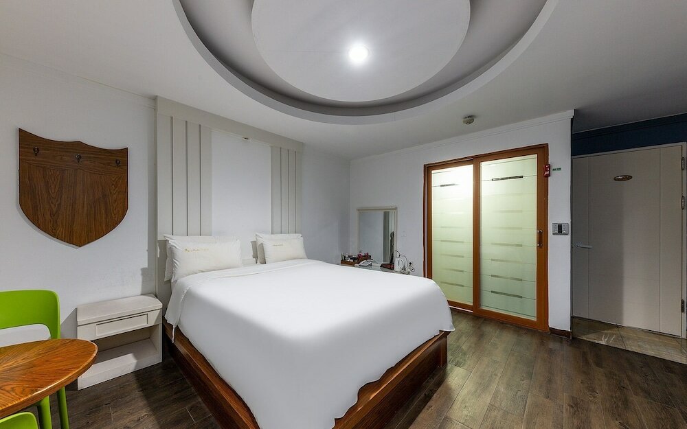 Фото Daejeon Yongjeon Savoy