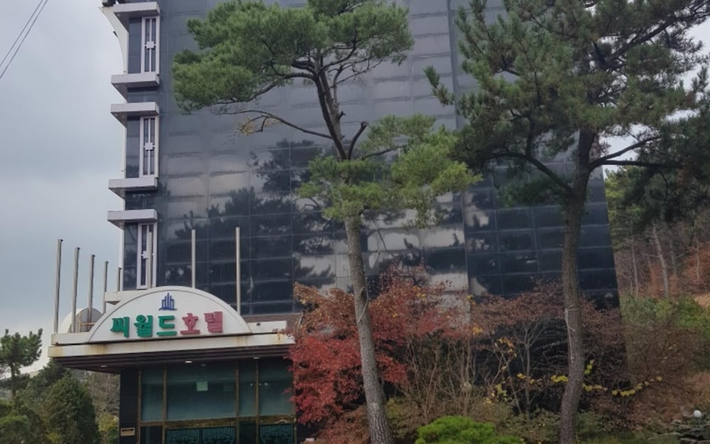 Фото отеля 2