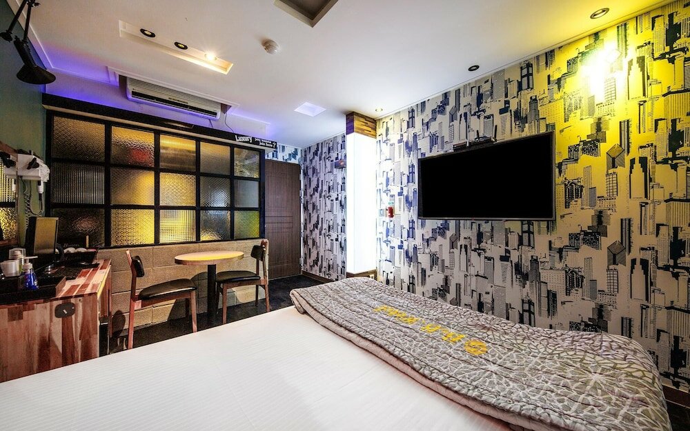 Фото Daegu Dongseongno B and B