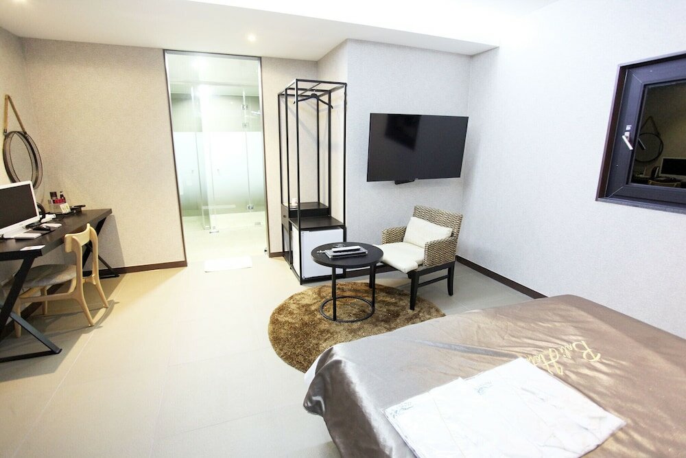 Фото Suwon Yeongtong Bali 2