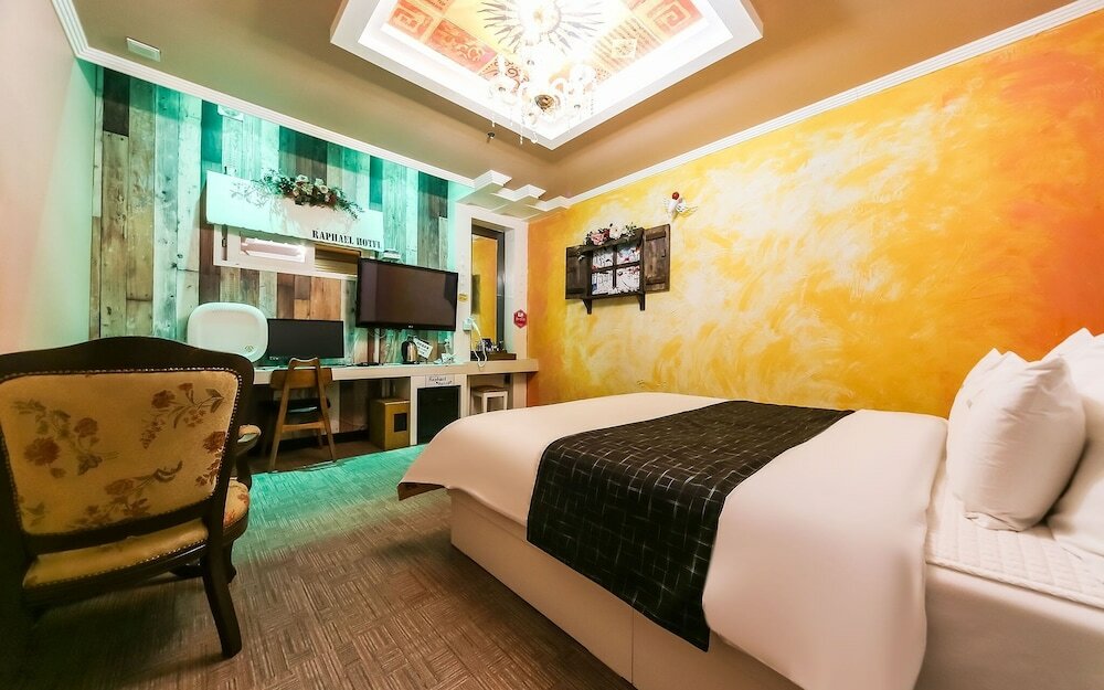 Фото Changwon Sangnam-dong Raphael