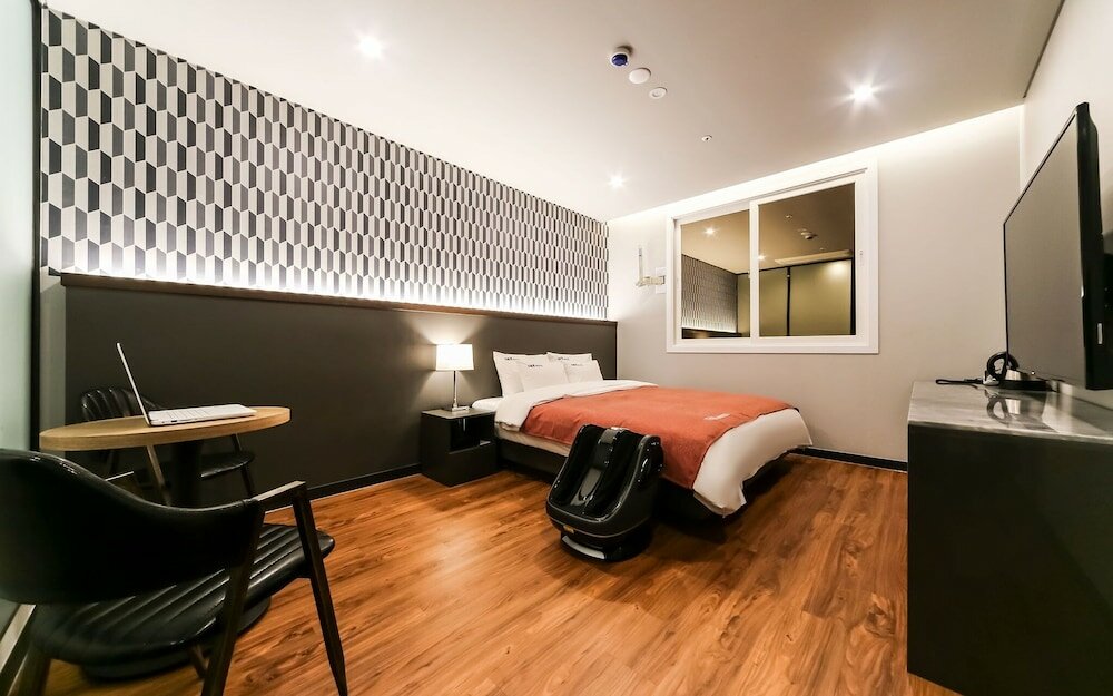 Фото Changwon Jinhae Yongwon Hotel The K