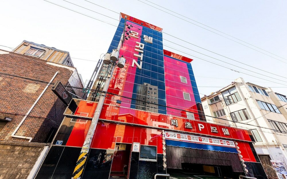 Фото отеля 1