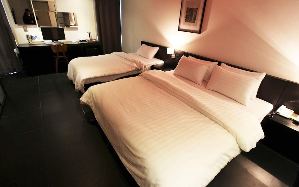 Фото Incheon Ali Suite Hotel