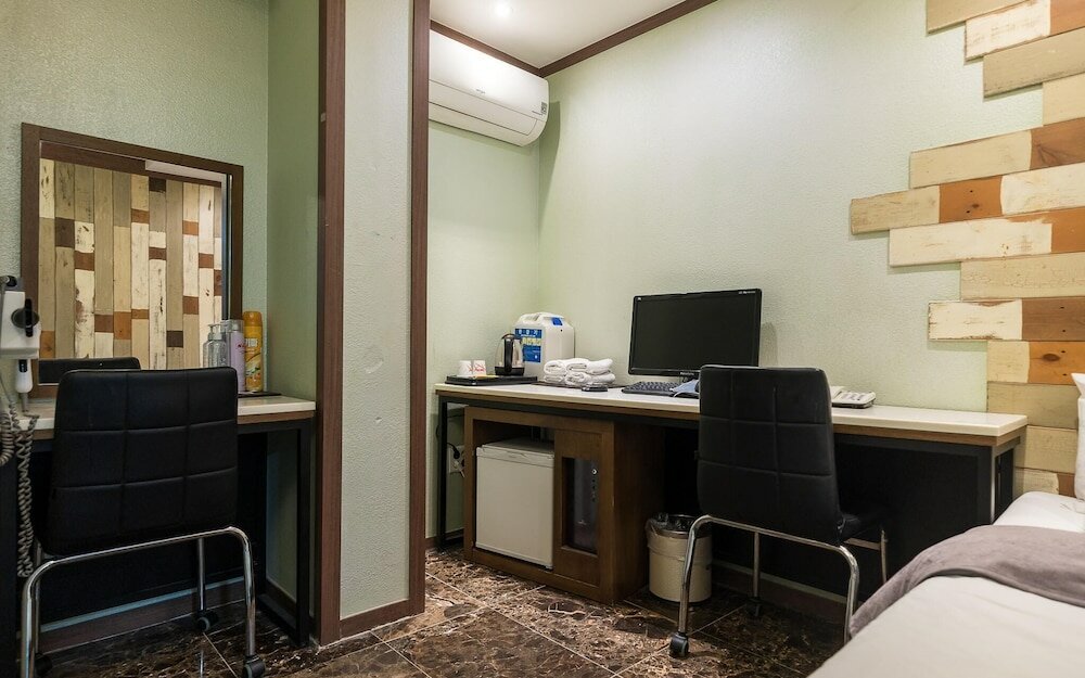 Фото Suwon Station Provence 22st