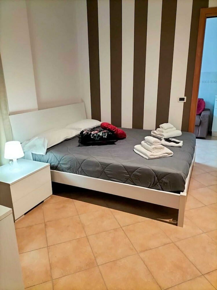 Фото Hh Serravalle