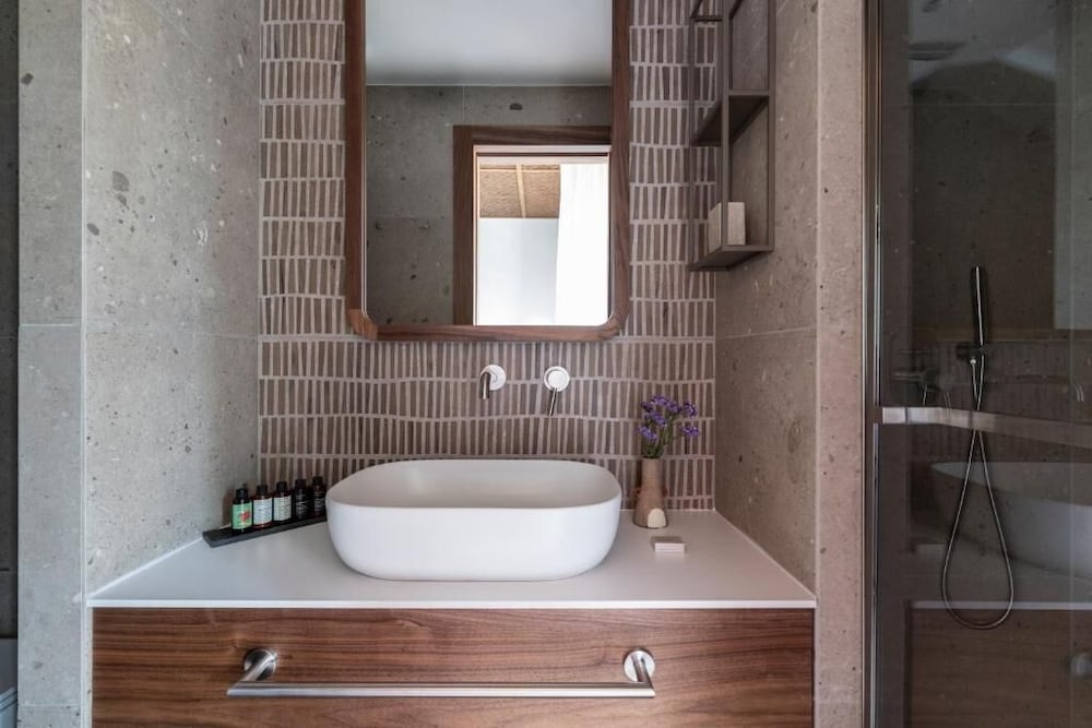 Фото Alero Seaside Skyros Resort