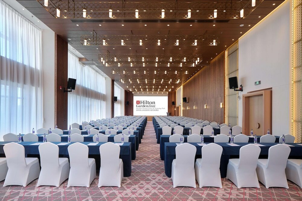 Фото Hilton Garden Inn Shenzhen Nanshan Science & Technology Park
