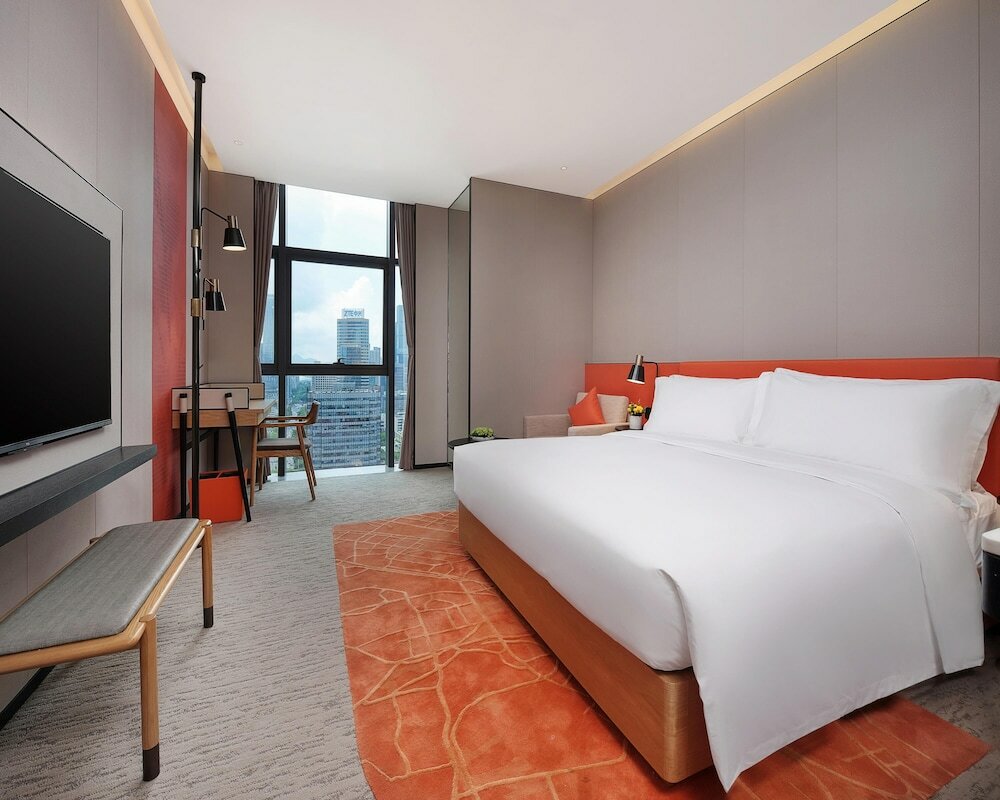 Фото Hilton Garden Inn Shenzhen Nanshan Science & Technology Park