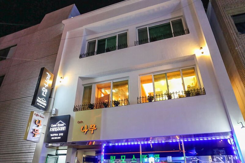 Гостиница Tongyeong Gangguan Guest House в Тхонъёне