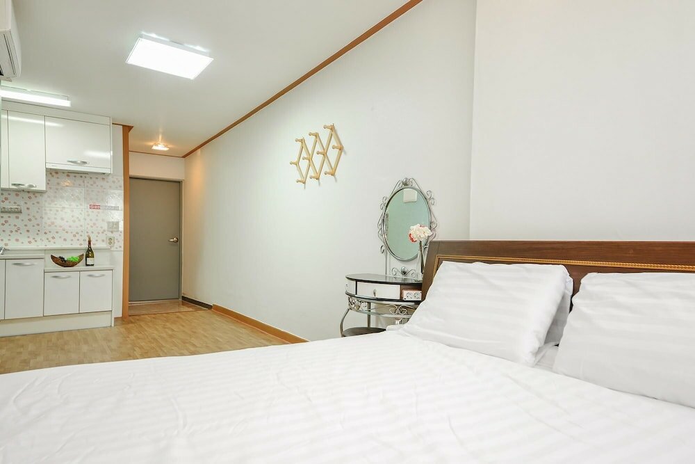 Фото Ganghwa Punggyung Gryujineon zip Pension