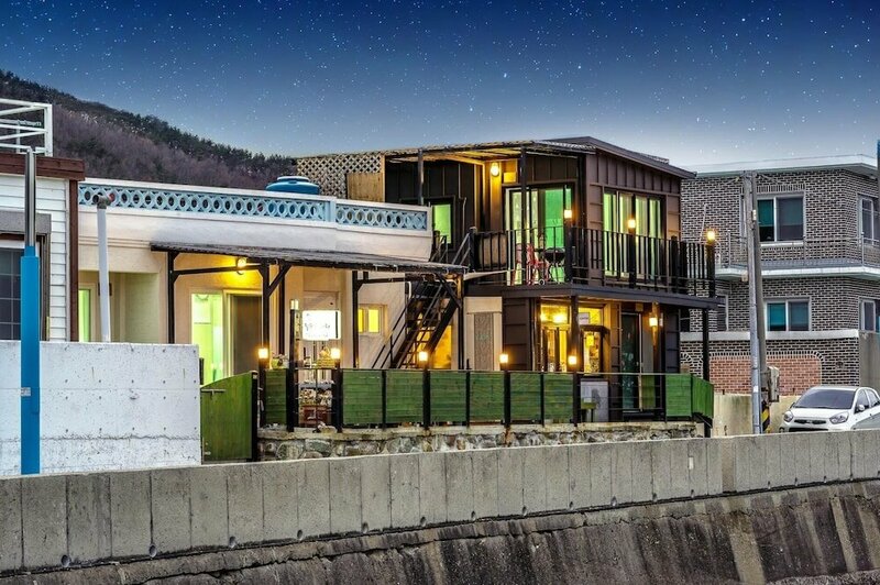 Гостиница Namhae Dalddenuenbada Pension
