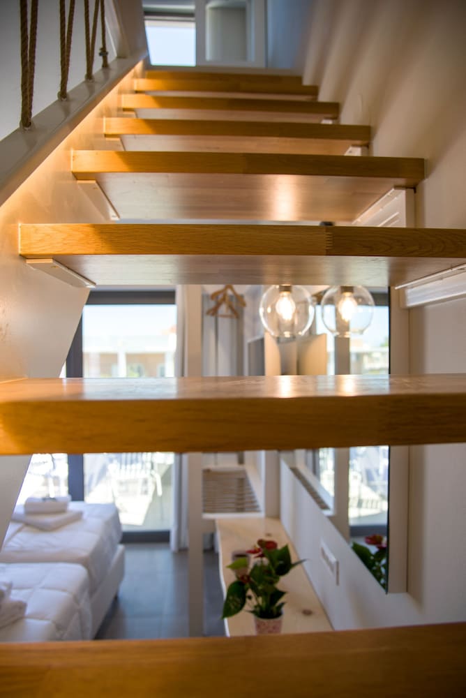 Фото Eleanthi Modern Living