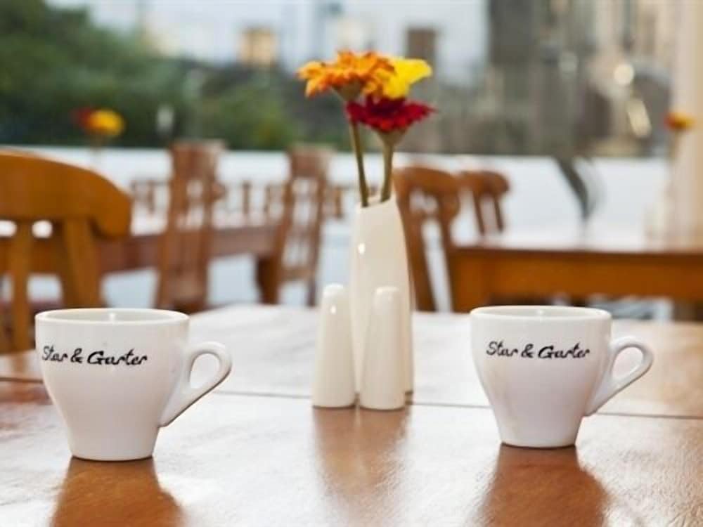 Фото Star and Garter Hotel