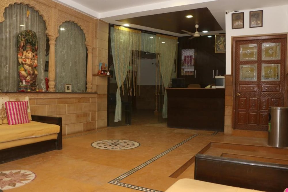 Фото The Elite Castle