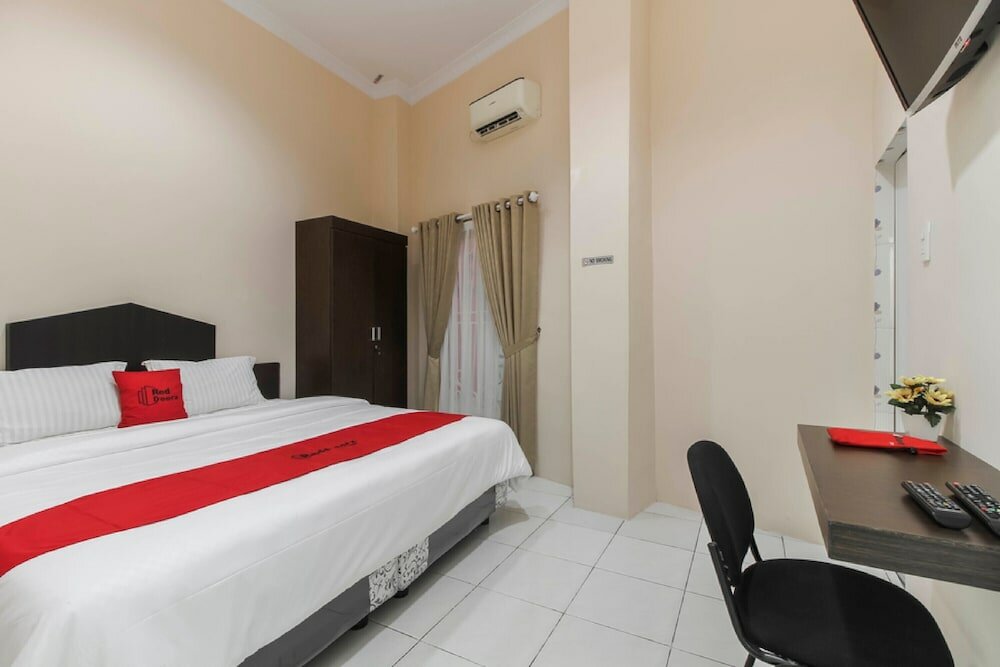 Фото RedDoorz near Grand Palladium