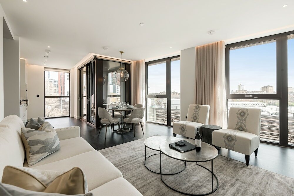 Фото Thornes House Apartments