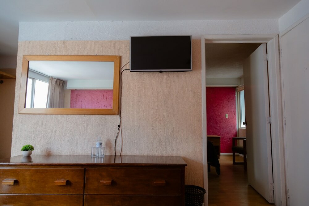 Фото Hotel Zacatecas Courts