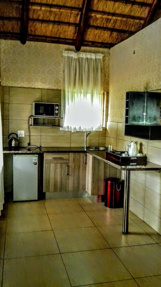 Фото Dwaleni Farm Lodge