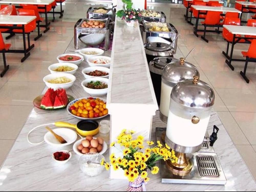 Фото GreenTree Inn ZhangJiaKou Qiaoxi District WuYi East Street JianXing Express Hotel