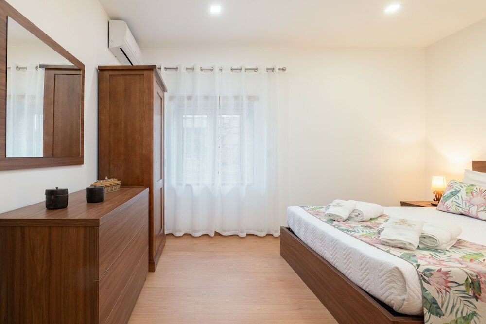 Фото Casa da Petisqueira 61 - Paredes-Oporto