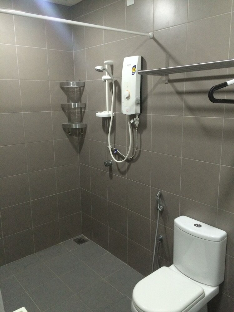 Фото Summer Suites Express - Hostel