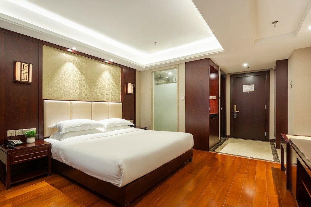 Фото Zongrui Hotel