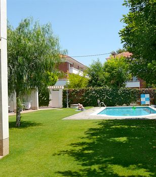 Фото Apartamentos Sunway Tara