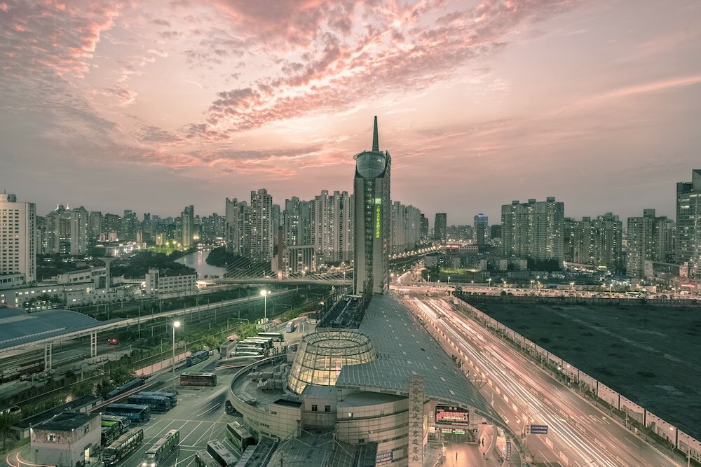 Фото Holiday Inn Shanghai Jing'an
