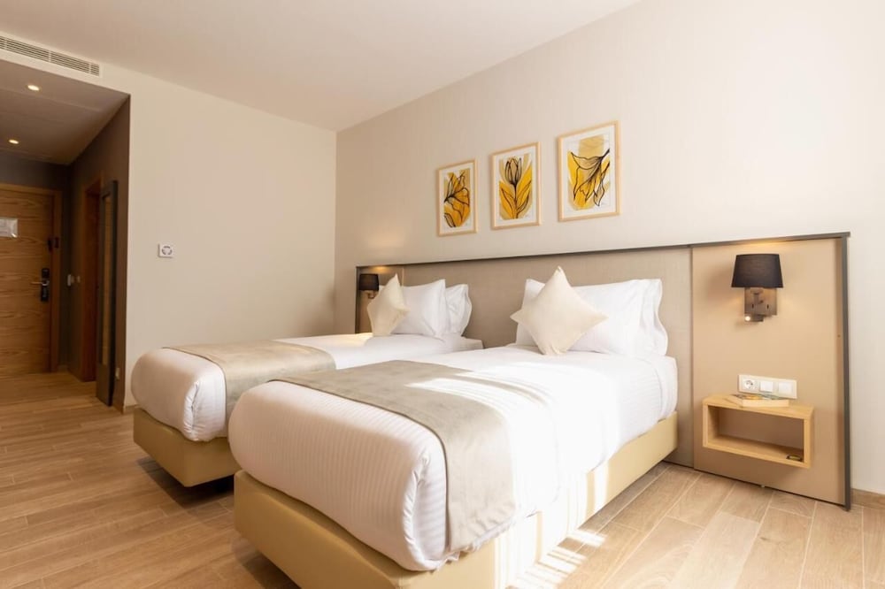 Фото Golden Tulip Opera Alger