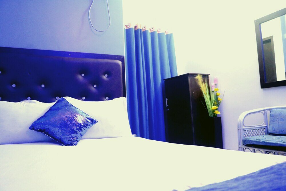 Фото Hotel East End