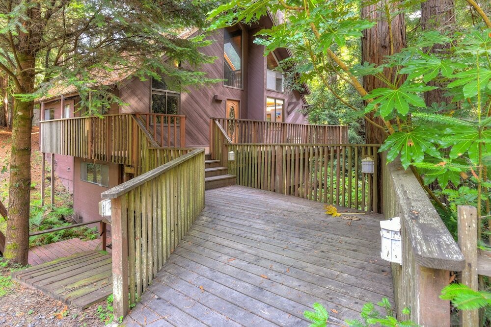 Фото Cozy Treehouse