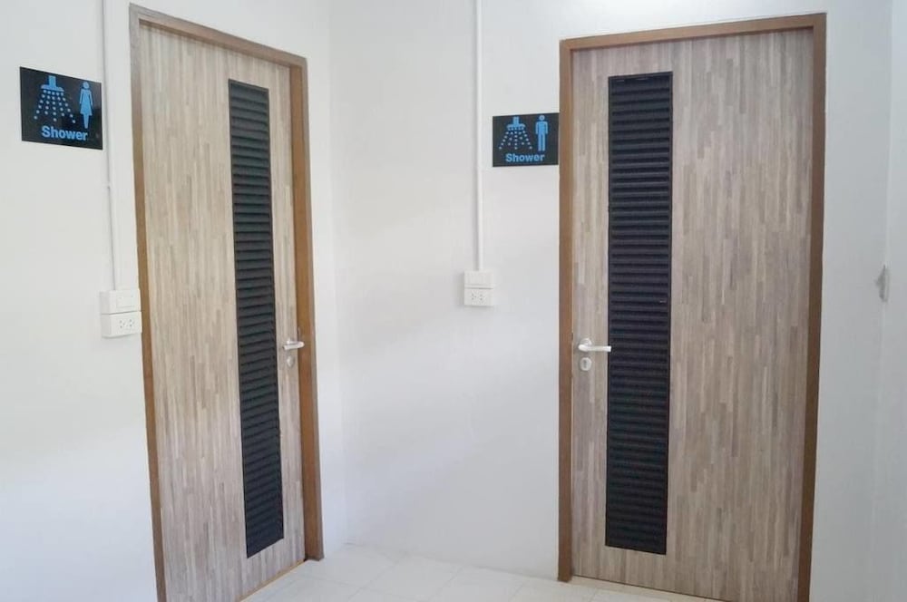 Фото Sunny Hostel Chiangmai @Tha Pae