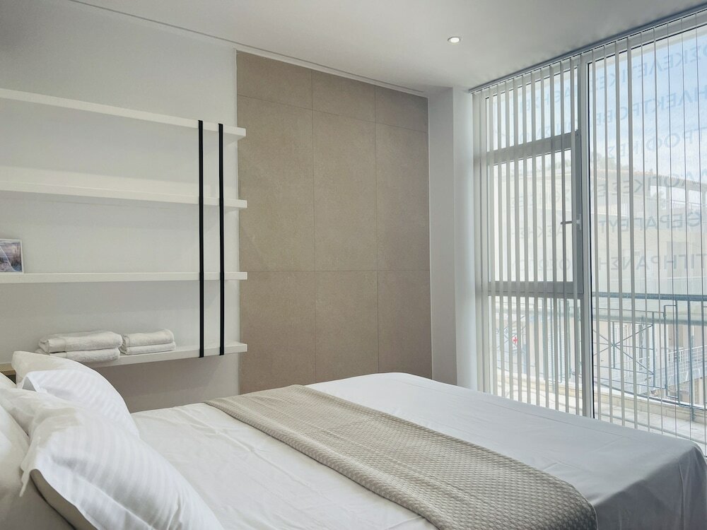 Фото Penthouse & Apartments by the Sea near Airport