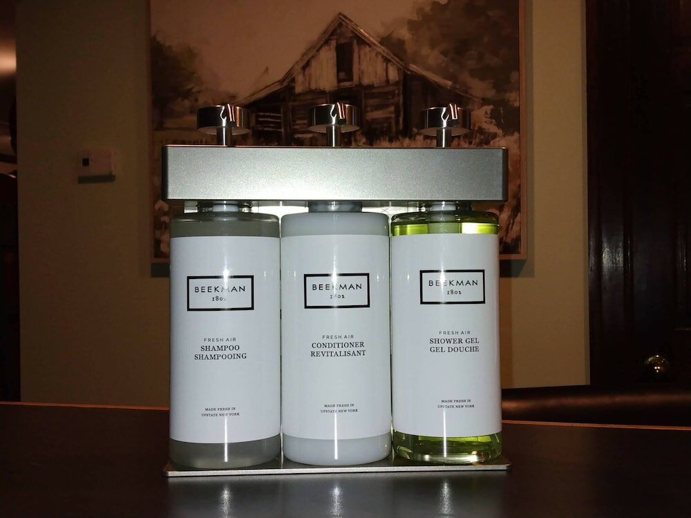 Фото The Meadowlark Inn