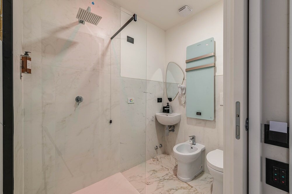 Фото 7Heaven Pontevecchio Rooms