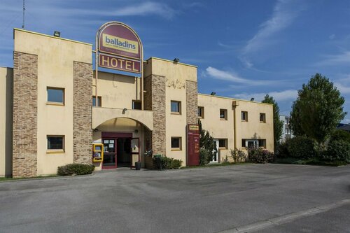 Внешний вид отеля Ibis Calais Car Ferry в Кале, фото 4