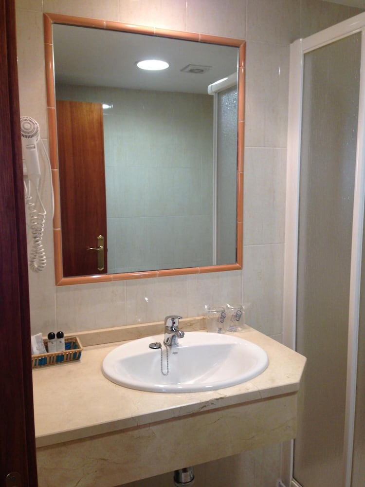 Фото Hotel Los Templarios