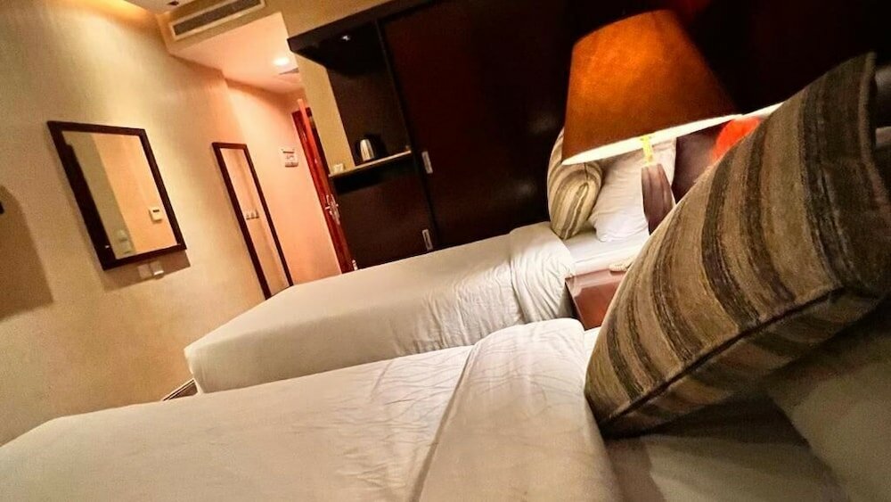 Фото Land Premium 1