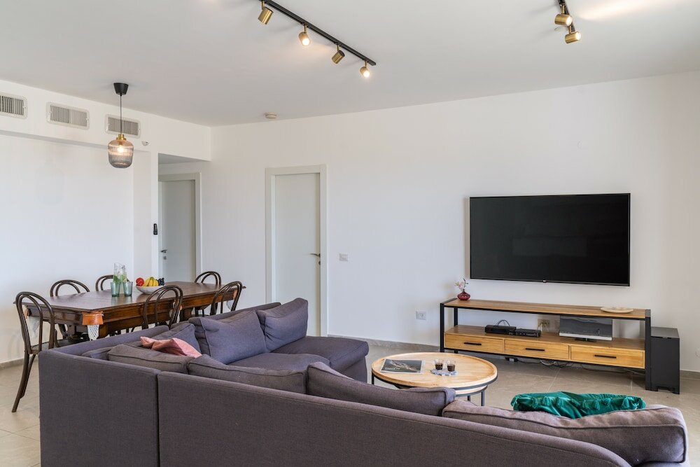 Фото Alloro First Line To The Beach