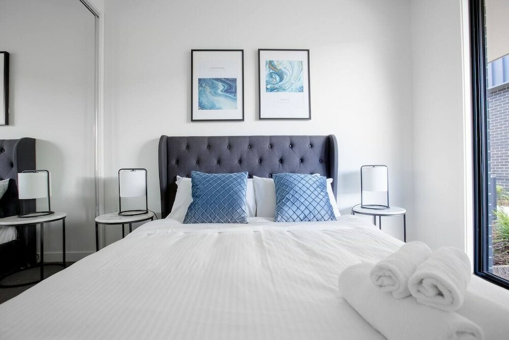 Фото Trendy Livingstyle 2br@moonee Ponds Wifi+parking