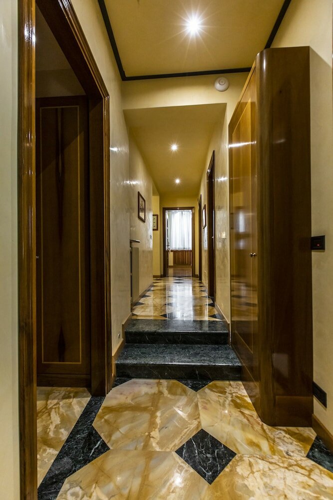 Фото Marco Polo Deluxe R&r