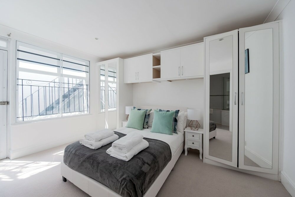 Фото Anderson Street by Capital