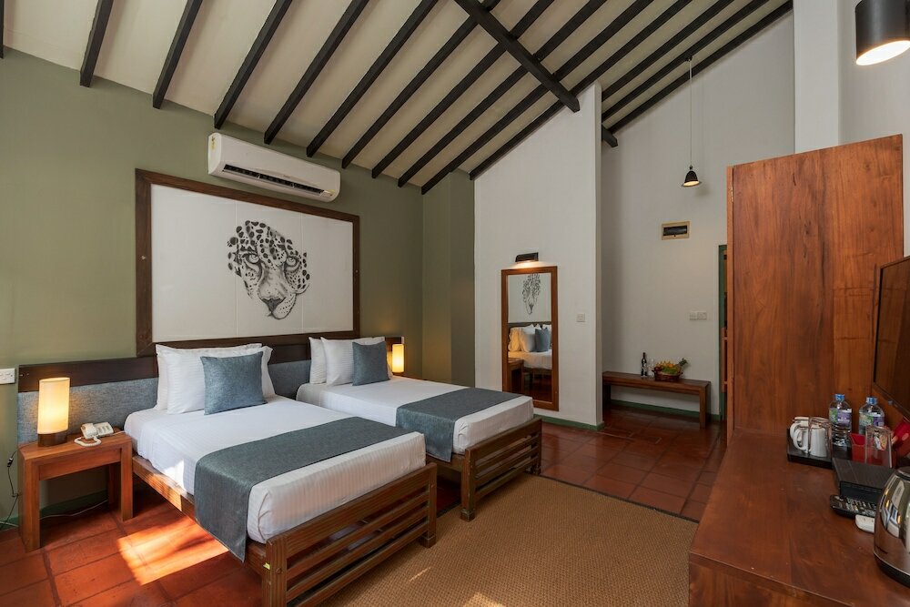 Фото Elephant Reach Yala