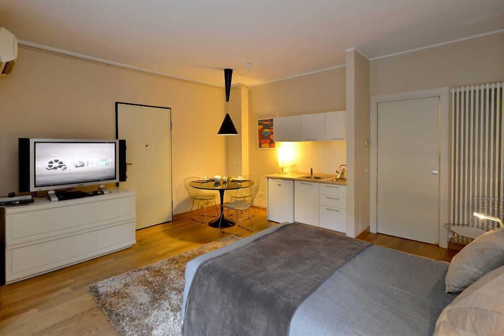 Фото Heart Milan Apartments Vercelli